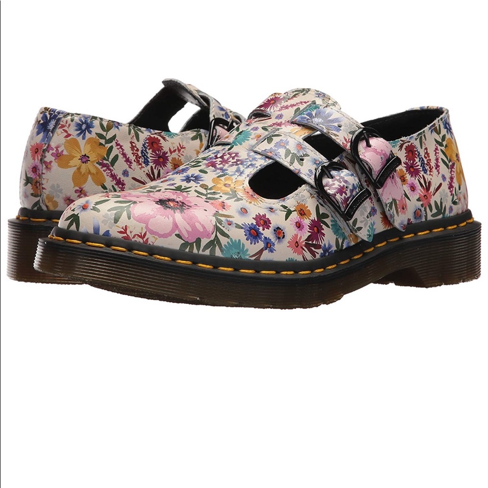 Dr Martens Womens 8065 wanderlust oxford